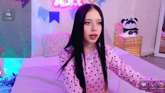 olivia_kindes chaturbate recent naked chick 28/10/2025