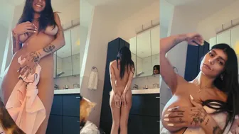 Mia Khalifa Onlyfans busty model shakes body