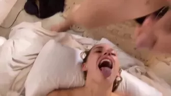 halli_n_lover chaturbate seductive babe masturbates shaved cunt